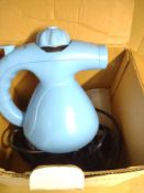 Hand held steam cleaner RRP £40 Grade U.