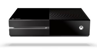 (2i) 1x Xbox One (Includes Charge Pack, No Controllers) RRP £174.99.