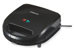 (15A) 3x Items. 1x Ambiano Sandwich Maker RRP £15.99. 1x Hinari Genie 8 In 1 Blender RRP £35. 1x JM