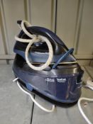 Tefal fasteo steam iron. RRP £80. Grade U.