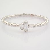 IDL Certificated 14K White Gold Diamond Ring (Total 0.12 Ct. Stone)