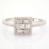 IDL Certificated 14K White Gold Diamond Ring (Total 0.31 Ct. Stone)