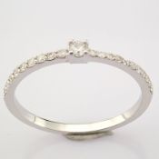 IDL Certificated 14K White Gold Diamond Ring (Total 0.11 Ct. Stone)