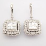 IDL Certificated 14K White Gold Baguette Diamond & Diamond Earring (Total 2.92 Ct. Stone)
