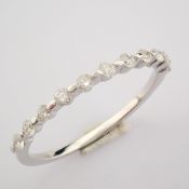 IDL Certificated 14K White Gold Diamond Ring (Total 0.25 Ct. Stone)