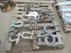 1x Pallet 24 HD D shackles as shown