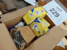 32 x Mixed Bulbs as Shown