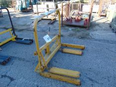 Wheel Force 500 kgs HGV Hydraulic wheel lift as shown