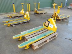 Ex Reserve 1,360Kg Hand Pallet Truck (60 inch Forks)