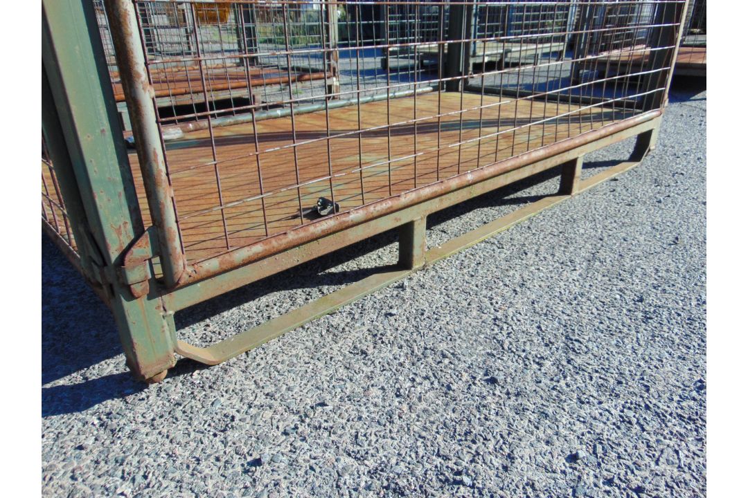 Heavy Duty Metal Stackable Stillage / Post Pallet - Image 4 of 4