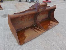7ft Excavator Ditching Grading Bucket 80mm Pin