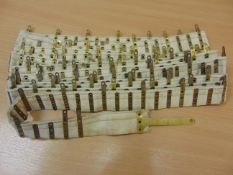 1X V. RARE UNISSUED VICKERS 250RD MG BELT WITH BRASS FITTINGS AND TONGUE DATED 1943
