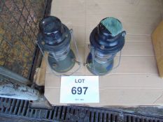 2x Hurricane lamp as shown