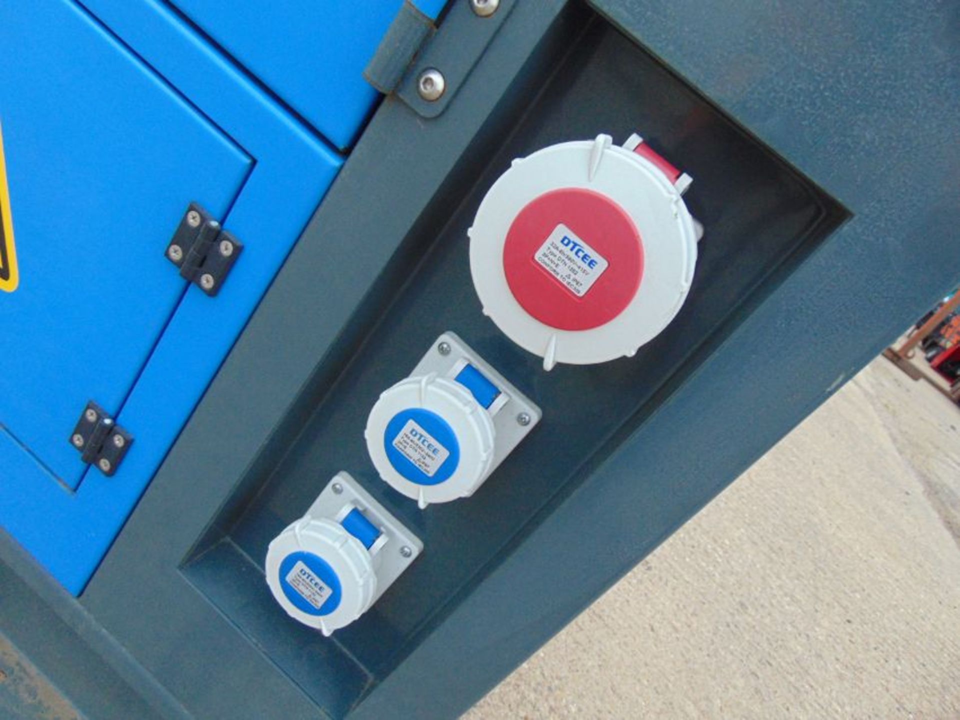 2020 UNISSUED 30 KVA 3 Phase Silent Diesel Generator Set - Image 10 of 19