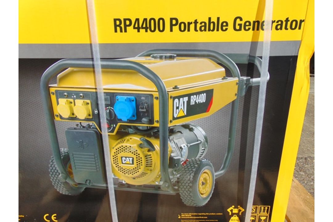 UNISSUED Caterpillar RP4400 Industrial Petrol Generator Set - Image 2 of 11
