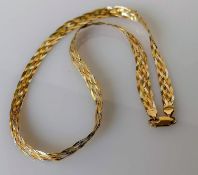 An Italian tri-colour gold woven necklace, 40 cm, hallmarked, 6.5g