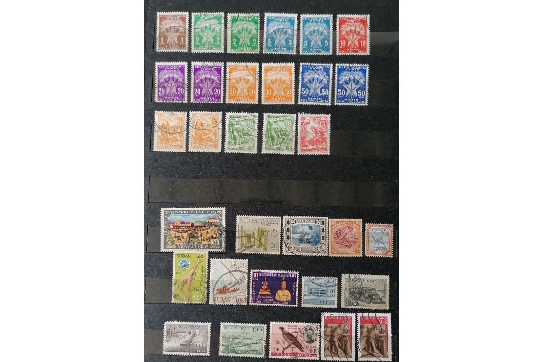 A large collection of 20th century stamps in six albums the greatest numbers from UK, Canada, - Image 12 of 146