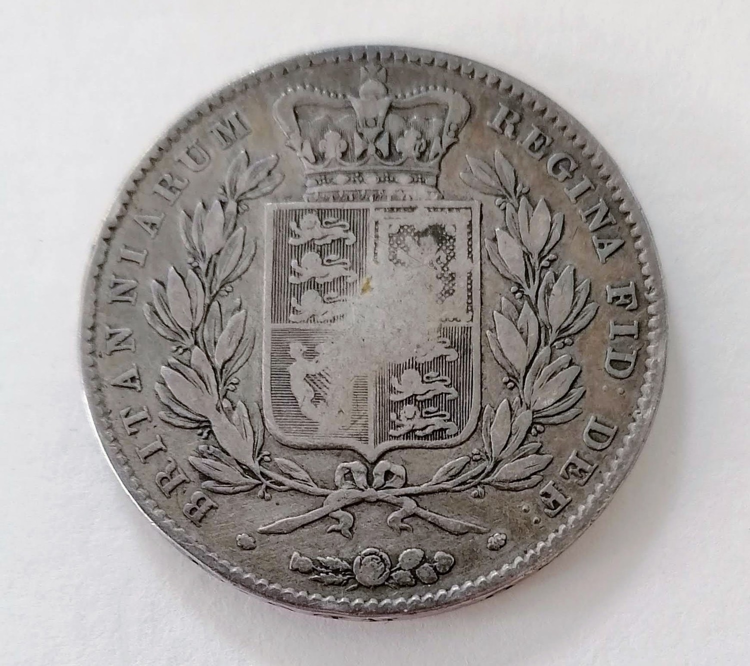 A Charles II crown dated 1662; a Queen Victoria crown dated 1845, young head l, regnal year to the - Image 5 of 6