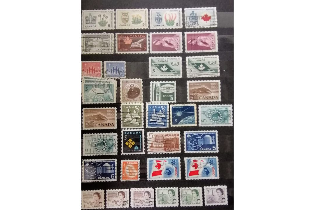 A large collection of 20th century stamps in six albums the greatest numbers from UK, Canada, - Image 139 of 146