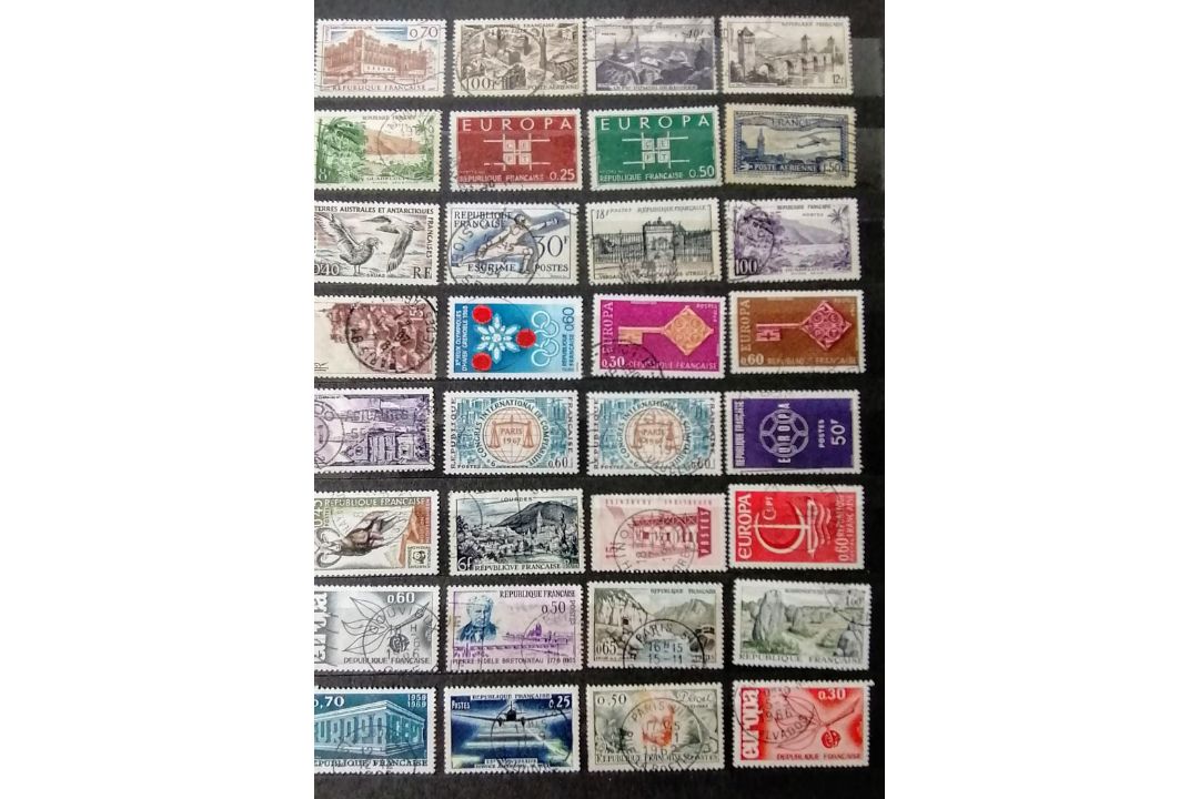A large collection of 20th century stamps in six albums the greatest numbers from UK, Canada, - Image 120 of 146