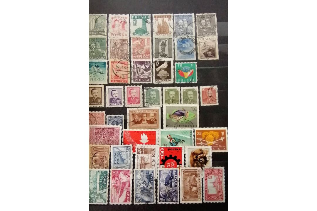 A large collection of 20th century stamps in six albums the greatest numbers from UK, Canada, - Image 127 of 146