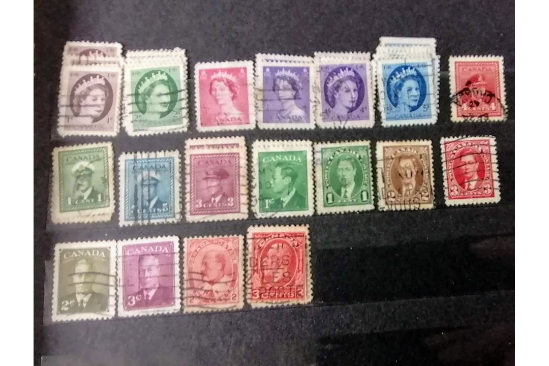 A large collection of 20th century stamps in six albums the greatest numbers from UK, Canada, - Image 114 of 146