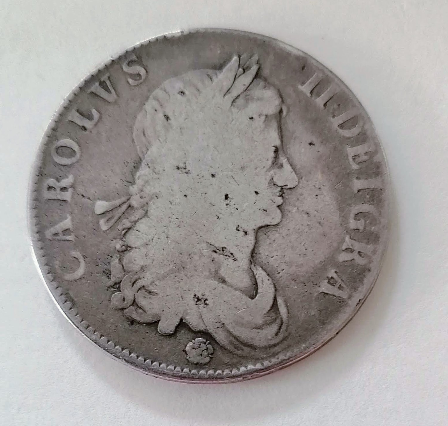 A Charles II crown dated 1662; a Queen Victoria crown dated 1845, young head l, regnal year to the - Image 3 of 6