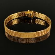 Armband, 750/18K Gelbgold (gepunzt und getestet), Italien, 30,37g, flexibles Band mit Steckschließe
