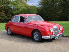 1966 DAIMLER V8 250