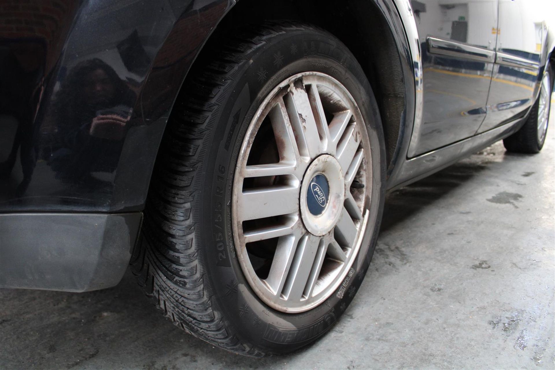 06 06 Ford Focus Ghia - Image 24 of 33