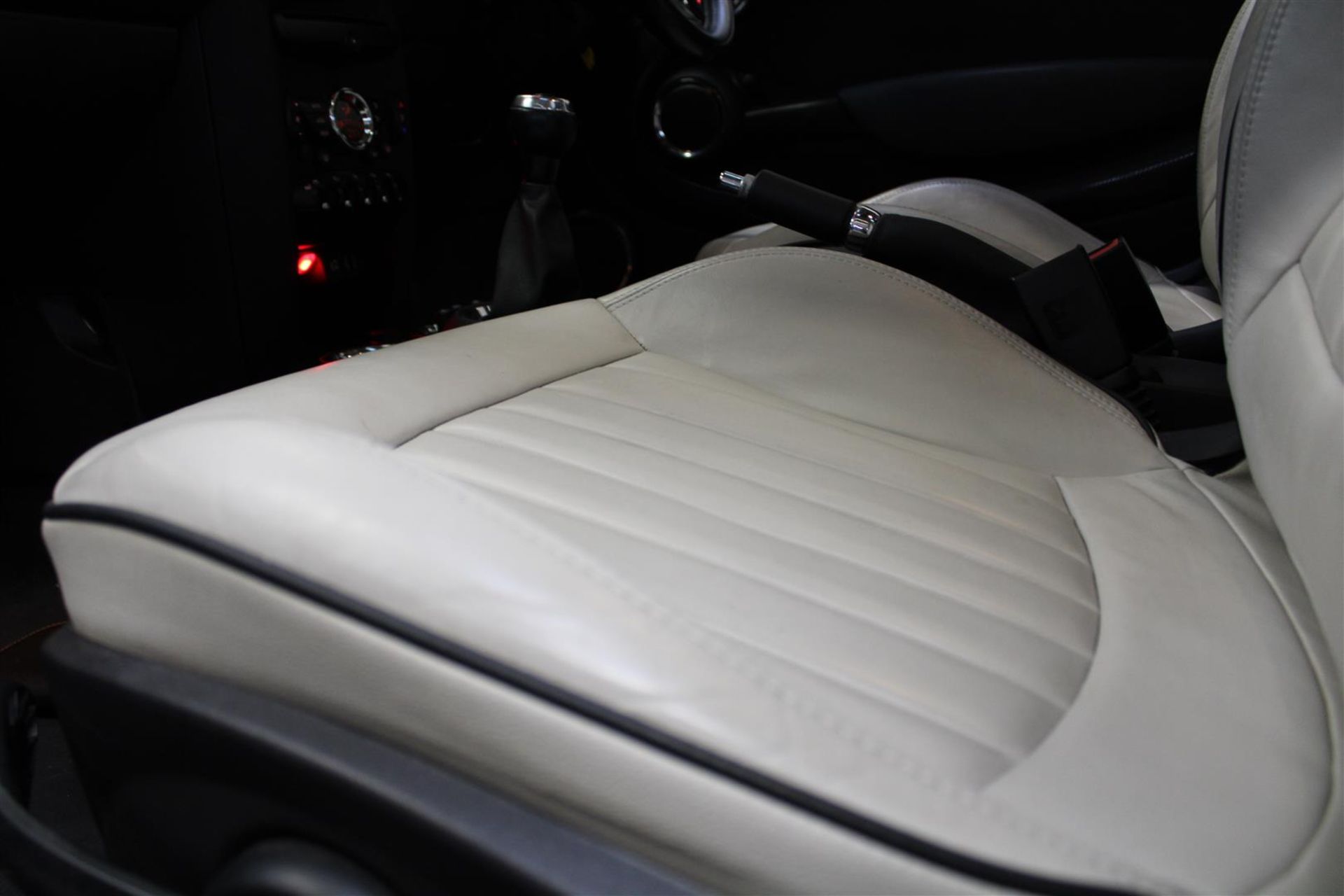 12 12 Mini Cooper SD 3dr - Image 11 of 29