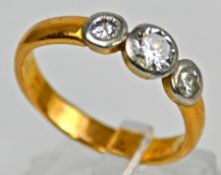 RING besetzt mit drei Brillanten