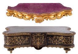 A Georgian shaped boulle tortoiseshell and brass clock stand: the serpentine shaped stand of green