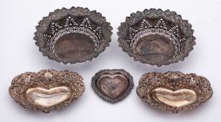 A pair of Edward VII silver bon bon dishes, maker Atkin Brothers, Sheffield,
