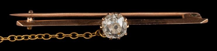 A diamond bar brooch,: the old brilliant cut diamond, estimated to weigh 0.
