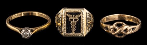 An 18 carat gold and diamond ring,: set with a brilliant cut diamond,