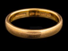 A 22 carat gold ring,: of plain polished design, stamped 22, ring size Q, 6.3g.