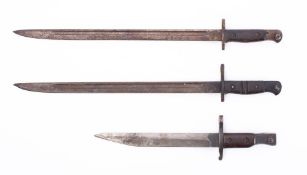 A Canadian Ross MK.II bayonet: with WWI period blade modification, stamped 'Ross Rifle Co, Quebec.