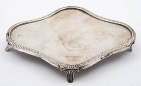 A George III silver stand, maker Robert Hennell I & Samuel Hennell, London,