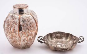 A Continental silver quaiche, stamped marks: of lobed circular outline,
