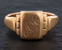 A 9ct gold signet ring,: engraved with monogram 'MA', with hallmarks for Birmingham, 1953,