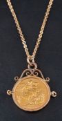 A pendant set with a Queen Victorian 1900 sovereign coin,: diameter of coin ca.