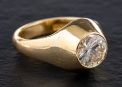 An 18ct gold, round, brilliant-cut diamond single-stone ring,: estimated diamond weight ca. 1.
