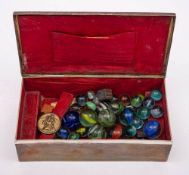 An Edwardian silver playing card box, maker Grey & Co, London, 1902: inscribed to the hinged lid,