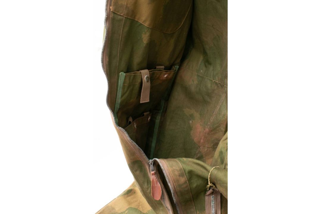 A rare WWII Special Operation Executive SOE Agents 'Striptease Suit' Jumpsuit: the hand screened - Image 6 of 9
