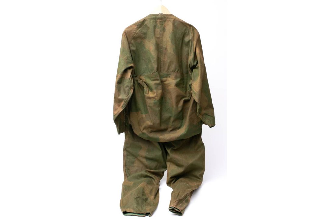 A rare WWII Special Operation Executive SOE Agents 'Striptease Suit' Jumpsuit: the hand screened - Image 2 of 9