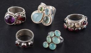 Five gemset rings,: including pink tourmaline, watermelon tourmaline, garnet,