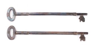 A pair of long shaft keys stamped '32': (2)