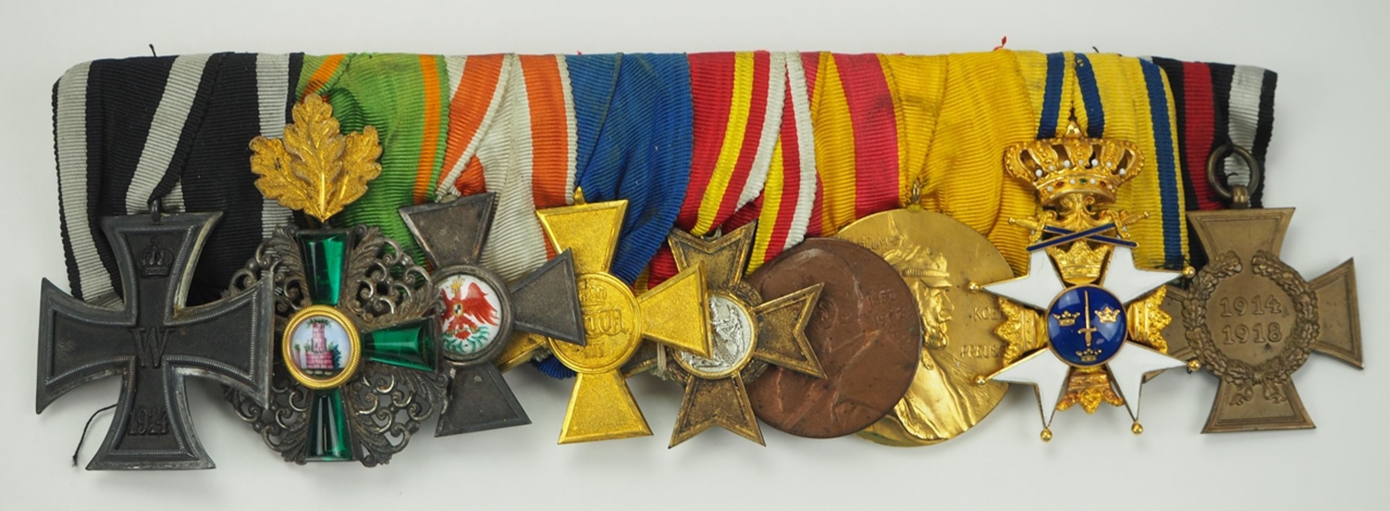 Militaria