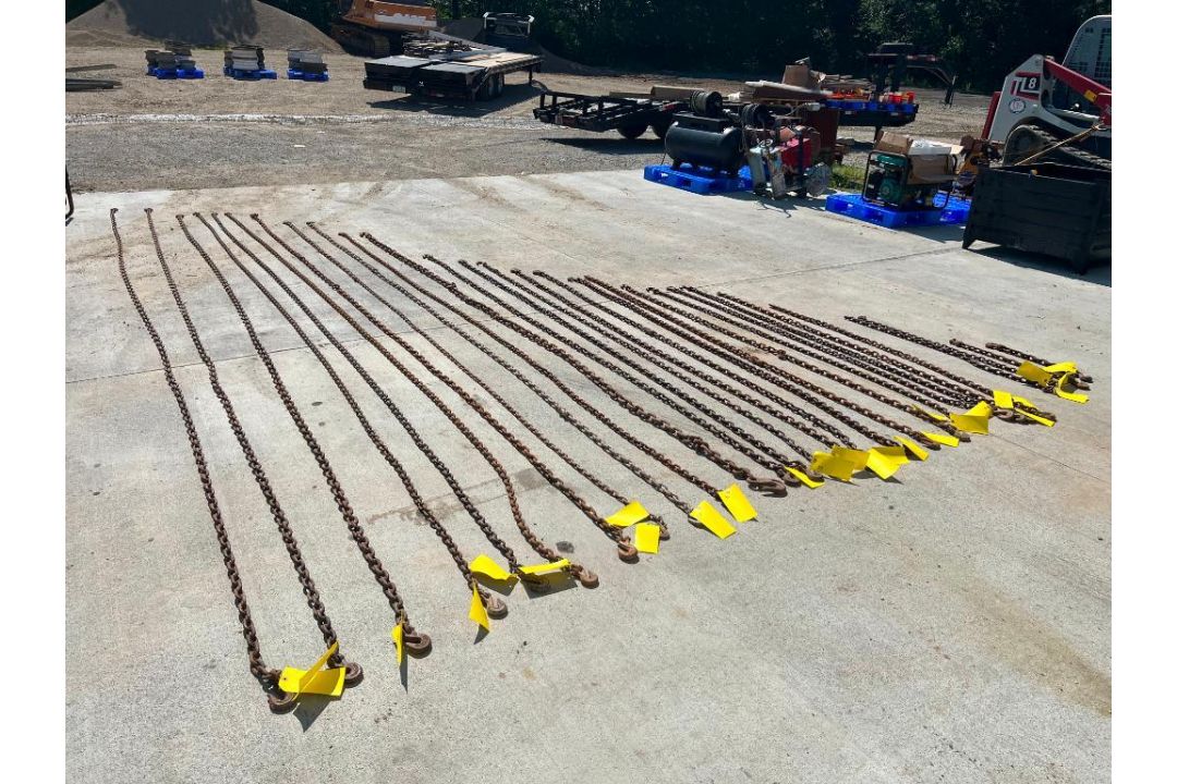 7' Log Chain. Located in Altamont, IL - Image 2 of 2